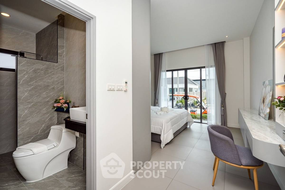 รูป บ้าน 3-ห้องนอน ที่ ฟูลริช แอสเซท หัวหิน-ชะอำ ใกล้ เดอะ เวเนเซีย (ID 2093494) - รูปที่ 7/7