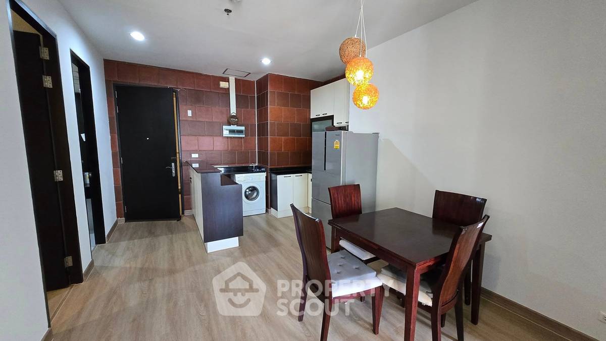 รูป คอนโด 2-ห้องนอน ที่ ซิตี้ สมาร์ท สุขุมวิท18 ใกล้ BTS อโศก (ID 1245999) - รูปที่ 3/14