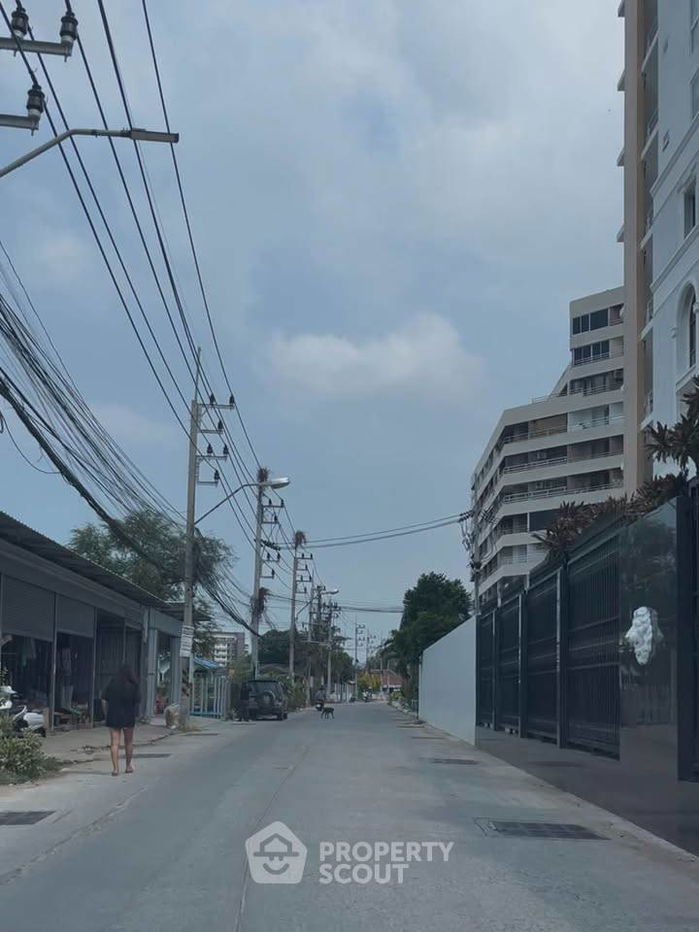 picture Studio Condo at Angket Condominiums close to Pattaya (ID 2262474) - 13/14