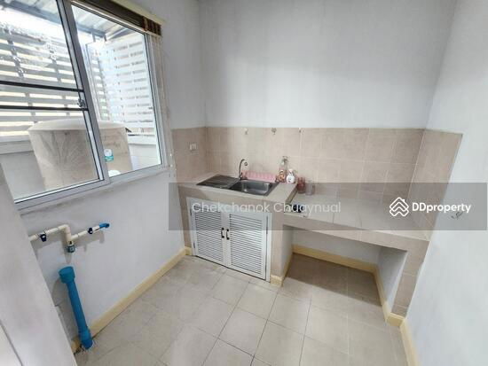 รูป ให้เช่าบ้านกลางเมือง ลาดพร้าว87 20ตรวา. 3ห้องนอน 3น้ำ 2จอด บ้านใหม่มากๆ 28,000/เดือน - รูปที่ 18/54