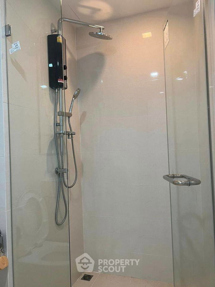 picture 1-BR Condo at Metro Luxe Ratchada near MRT Huai Khwang (ID 998551) - 6/11
