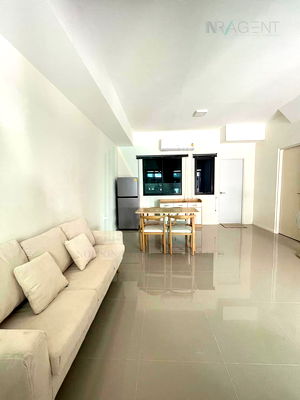 Townhouses for rent : 🎉 For Rent 2-story Townhouse PLENO PHAHOLYOTHIN 3 bedroom 2 bathroom