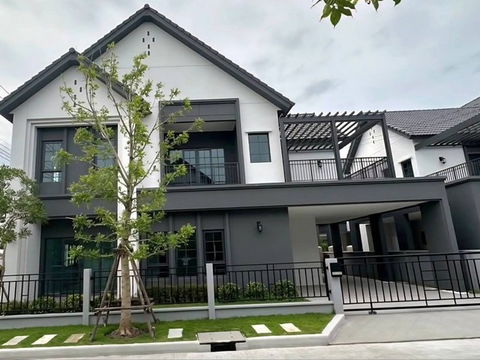 FOR RENT  HOUSE PROPERTY  150000 BAHT per MONTH