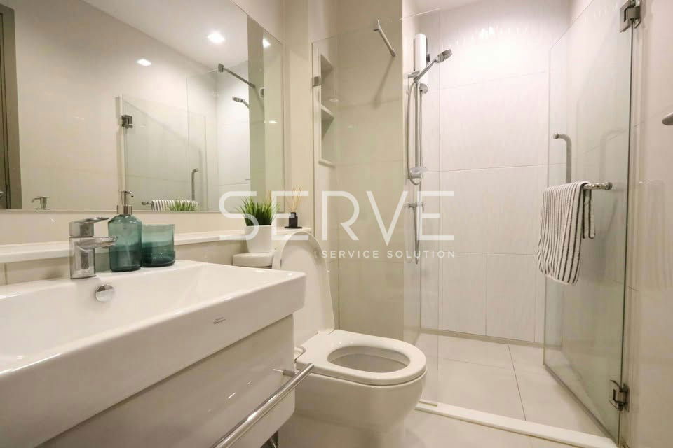 picture 1 Bed  High Floor City View Fully furnished Good Location Close to MRT Phra Ram 9  220 m.  @ Life Asoke - Rama 9 - 4/7
