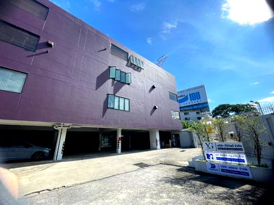 สำนักงาน ถนนพัฒนาการ : ขาย เช่าอาคารสำนักงาน 5 ชั้น 1 งาน 44 ตร.ว. ศรีนครินทร์-พัฒนาการ