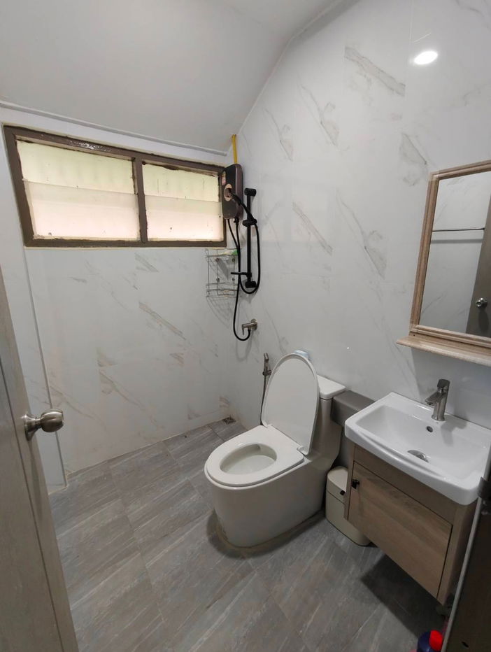 รูป ให้เช่า! บ้านเดี่ยวรีโนเวทใหม่ 🏠 ทำเลทองใกล้รถไฟฟ้าและเซ็นทรัลเวสต์เกต 🛍️ - รูปที่ 8/16