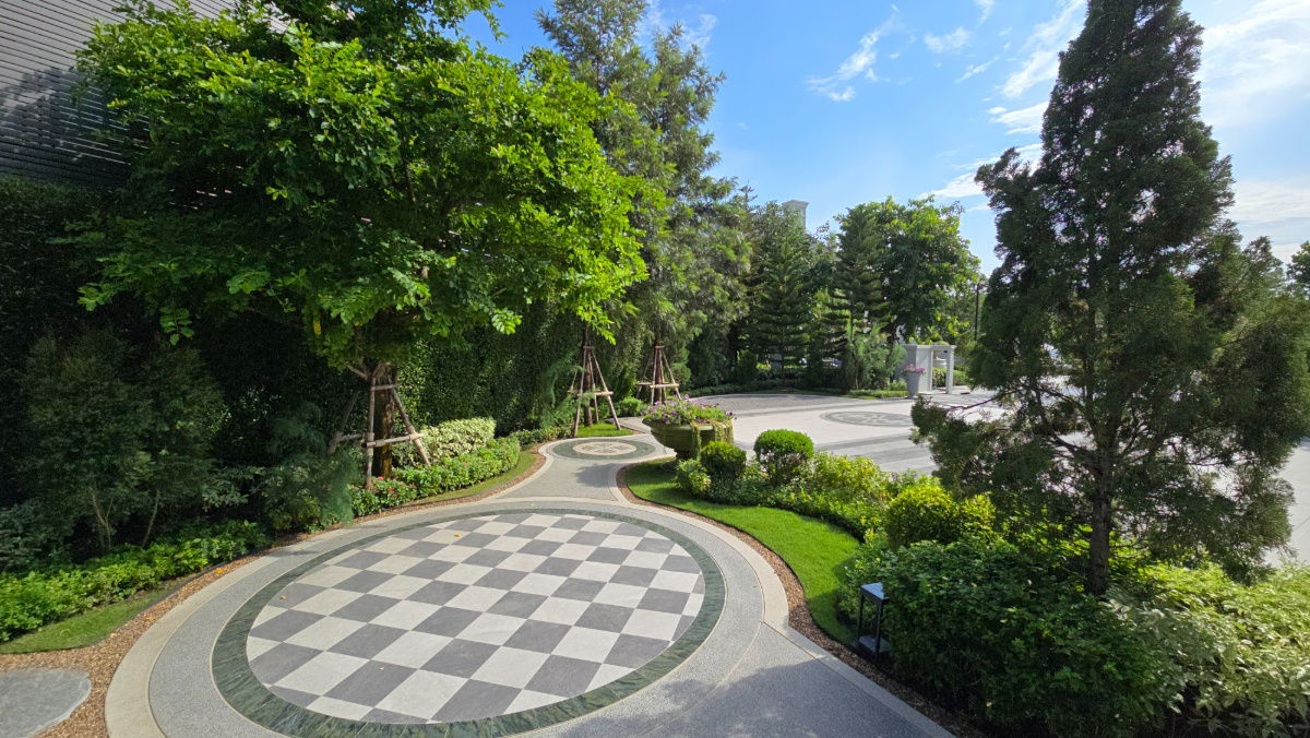 รูป เหนือระดับแห่งการอยู่อาศัย บ้านหรู 137.0 ล้านบาท แต่งครบ พร้อมสระว่ายน้ำส่วนตัว บนแปลงมุมที่ดินใหญ่พิเศษ โครงการณริณสิริ กรุงเทพกรีฑา - รูปที่ 5/48