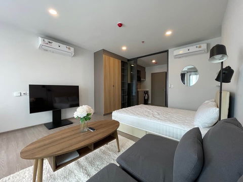 For rent Aspire Sukhumvit Rama 4, fully furnished, nearby BTS Phra Khanong/Ekkamai, ready to move in!!