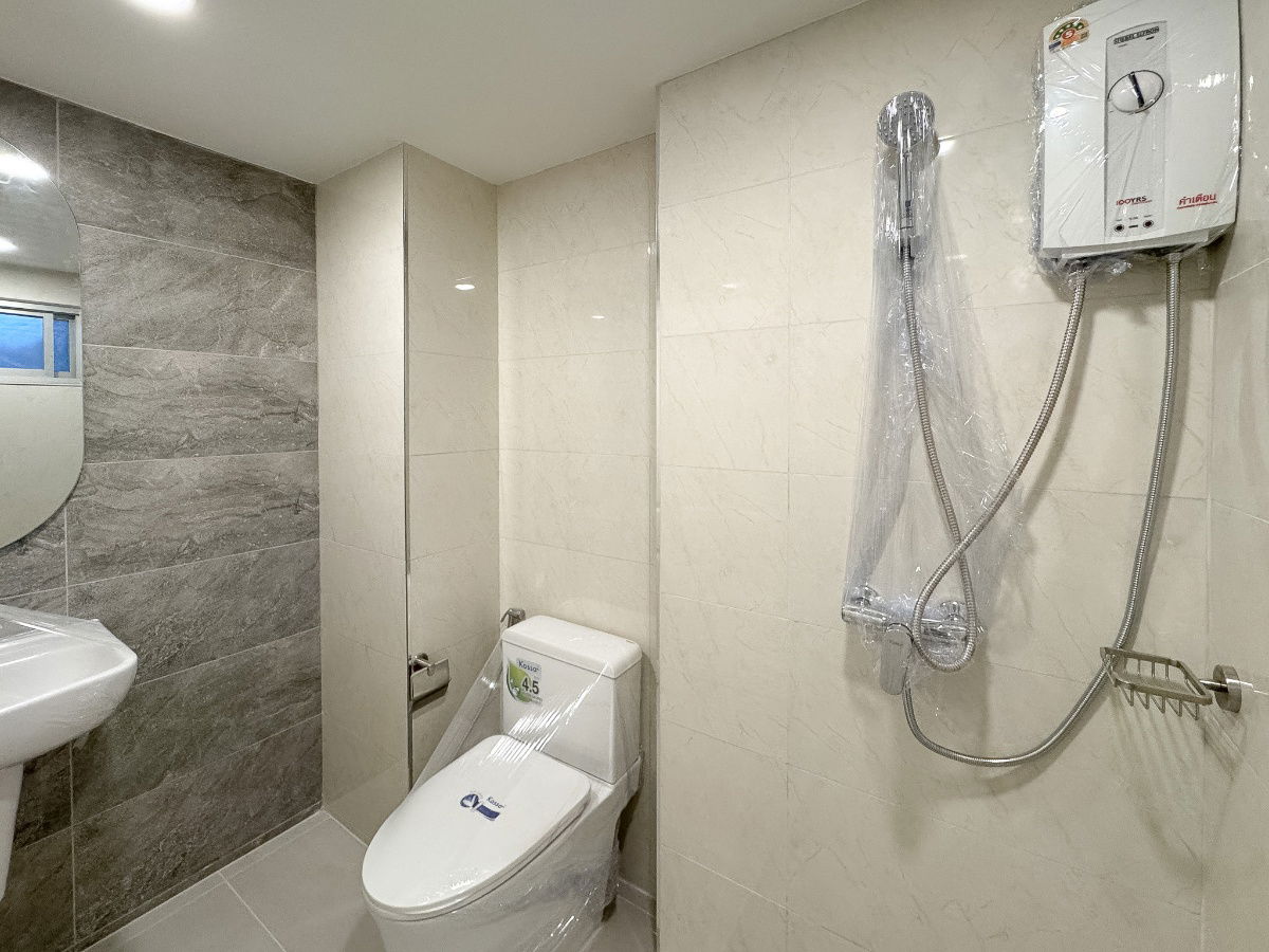 picture ✨ Condo at Lumpini Place Rama 8, only 2.59 million. Good location near MRT Bang Yi Khan Station, Siriraj Hospital, Central Central Pinklao - 11/13