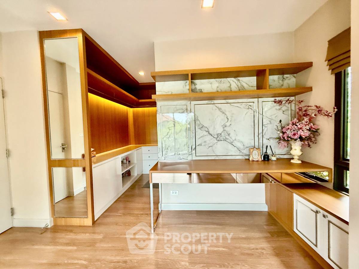 picture 4-BR House at Venue Rama 5 in Mueang Nonthaburi (ID 2099512) - 14/20