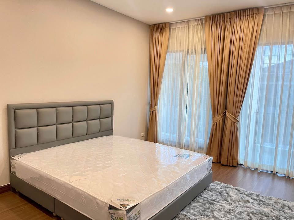 รูป ให้เช่า บ้านเดี่ยวสองชั้น The City Ramintra 2 ขนาด 5ห้องนอน 6ห้องน้ำ  - รูปที่ 3/5