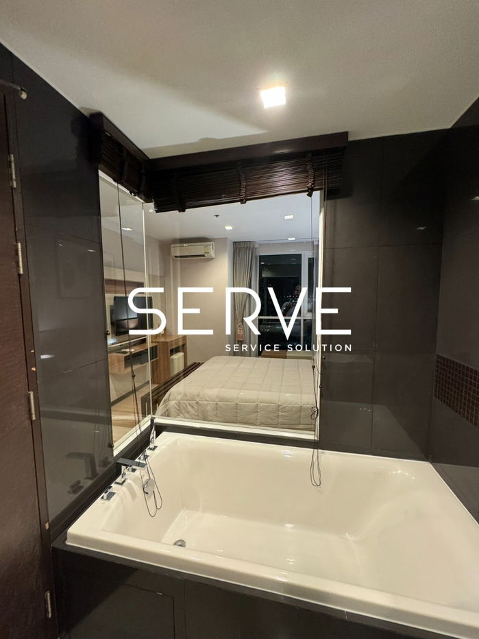 picture 1 Bed with Bathtub 44.73 sq.m. High Fl. Good Location BTS Saphan Taksin 340 m. at Rhythm Sathorn Condo / For Rent - 9/12