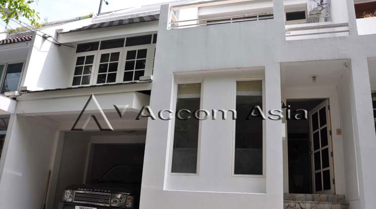 picture 🔼🔽 AccomA 📩 Home Office 5 BR Townhouse in Khlong Ton Nuea (13000795) - 1/16