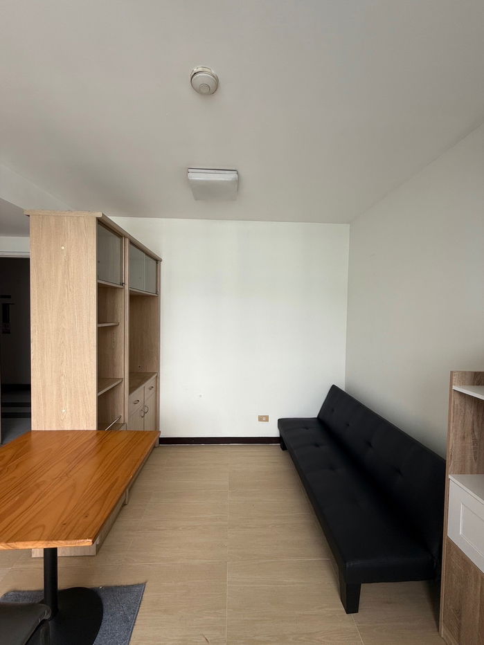 picture 📣 Ratchada 32 ~ 1 bedroom condo for rent, 34 sq m ~ Near the Criminal Court and the Department of Export Promotion ~ Fully renovated - 2/10