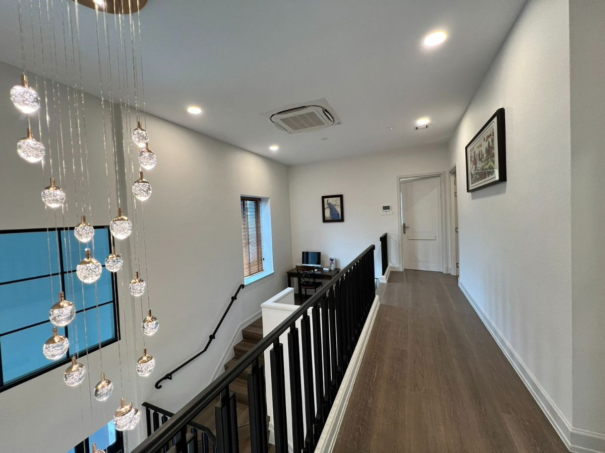 picture For rent: Nantawan Rama 9 project. Fulfill your luxurious life...with superior elegance and privacy in every dimension. Line ID: @951qfbfi - 9/34