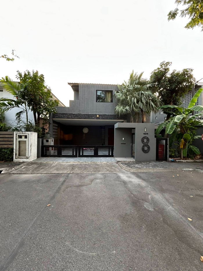picture For rent: Noble Tara Town in Town, home in the heart of the city...fulfilling all the conveniences and privacy of your life. Line ID: @951qfbfi - 10/11