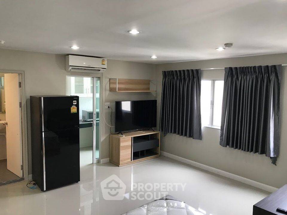 รูป คอนโด สตูดิโอ ที่ ลุมพินี เซนเตอร์ สุขุมวิท 77 ใกล้ BTS อ่อนนุช (ID 2260059) - รูปที่ 4/19