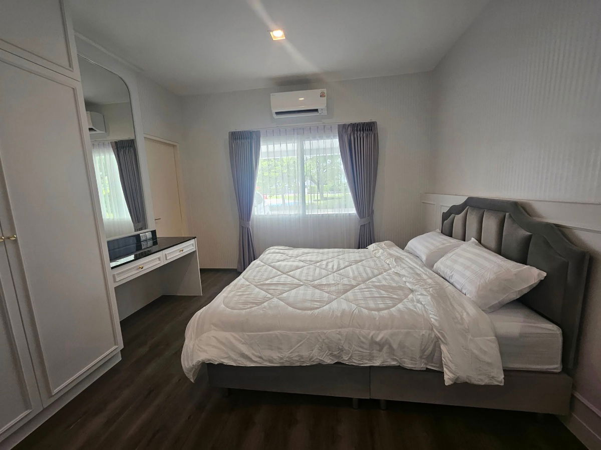รูป ด่วน ขายบ้านเดี่ยว 4 ห้องนอน 5 ห้องยน้ำ ที่ มัณฑนา-สันทราย ในราคาเพียง 18.5 ล้านบาท  - รูปที่ 3/6