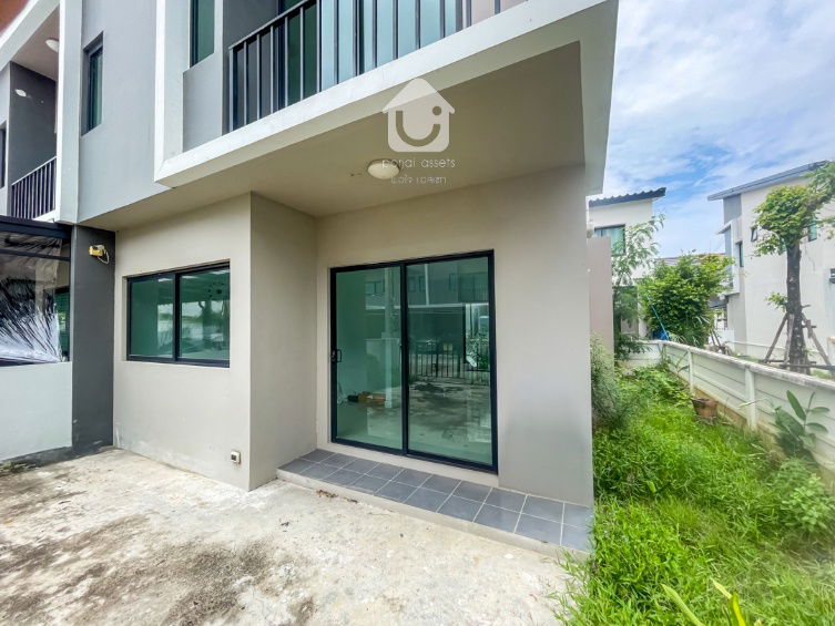 รูป 📣 ขายด่วน! ทาวน์โฮม The Colors บางนา-วงแหวน 2 บ้านหลังมุม มีพื้นที่ข้างบ้าน - รูปที่ 5/29