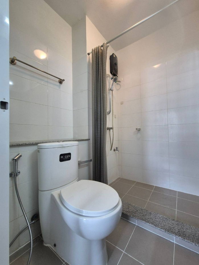 picture Fully furnished room for rent , near ARL and MRT Huamak station - 13/13