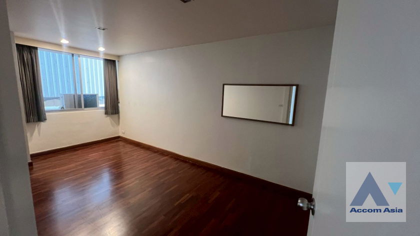 picture 🔼🔽 AccomA 📩 Big Balcony 2 BR Condominium @Newton Tower (23964) - 12/18