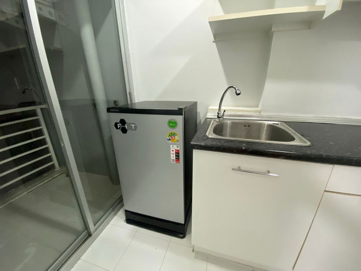 picture  For Rent: The Season Condo  🏢 For Rent: The Season Condo  📍 Building B, 3rd Floor 🗓️ Available now  💰 Rent: 6,000 THB/month  - 9/10