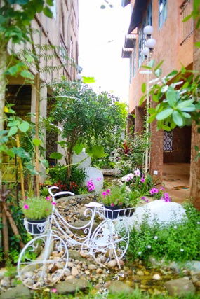 picture newly built old English style Lotus Chiang Mai Ruamchok 900 m. For rent 3-story detached house - 2/8