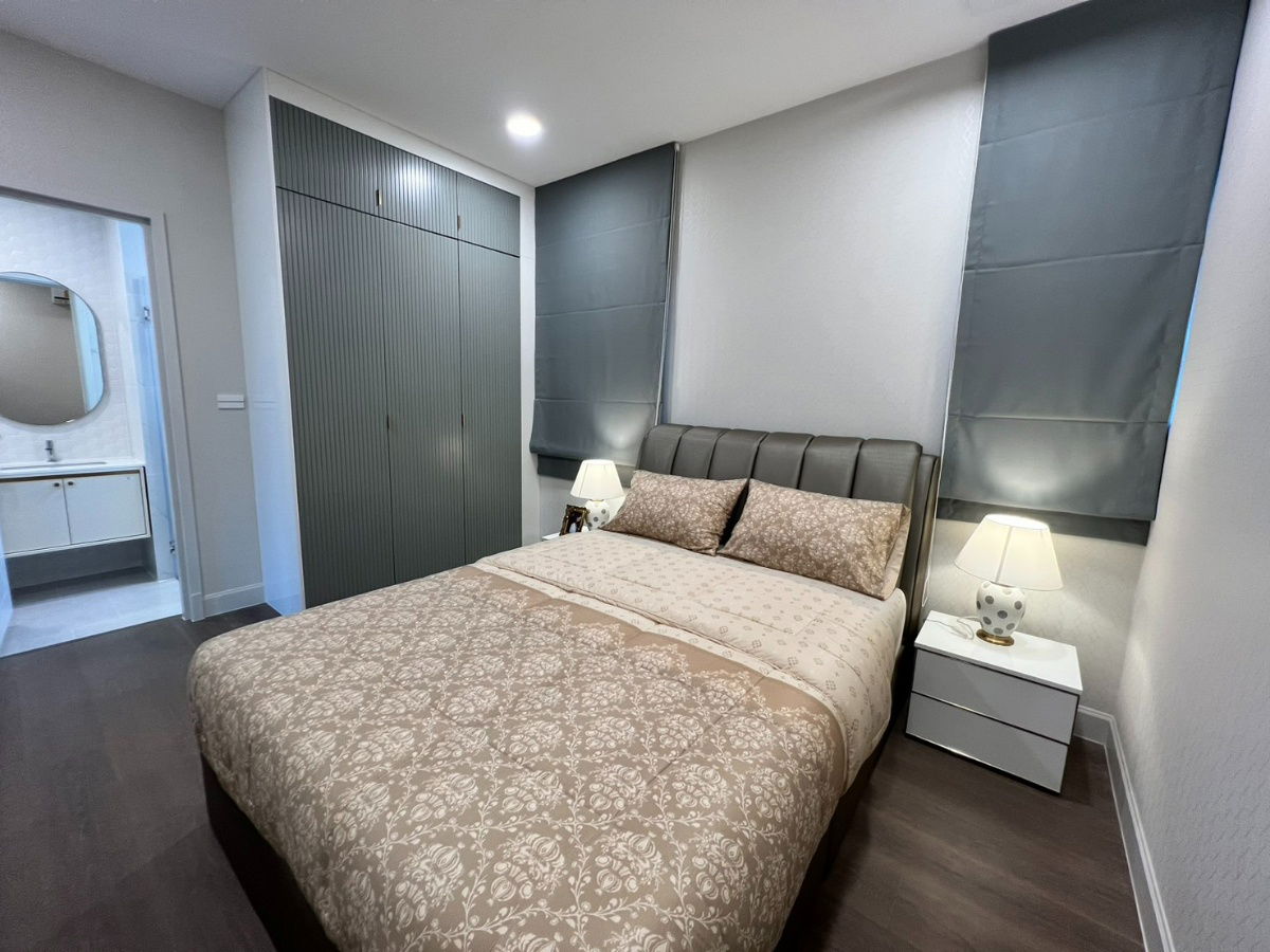 picture For rent: Nantawan Rama 9 project. Fulfill your luxurious life...with superior elegance and privacy in every dimension. Line ID: @951qfbfi - 21/34