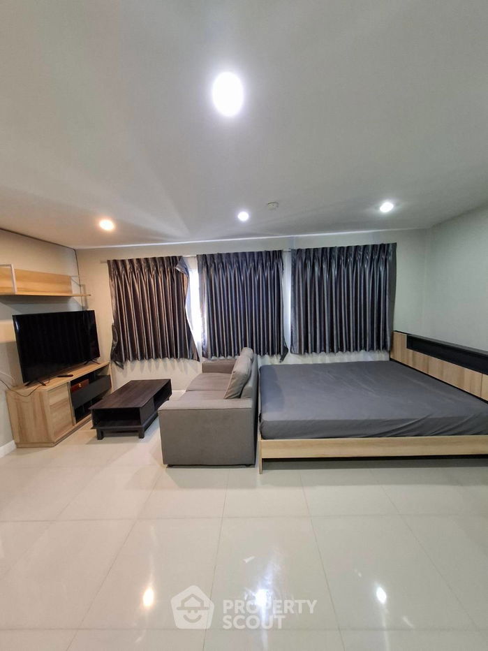 รูป คอนโด สตูดิโอ ที่ ลุมพินี เซนเตอร์ สุขุมวิท 77 ใกล้ BTS อ่อนนุช (ID 2260059) - รูปที่ 1/19