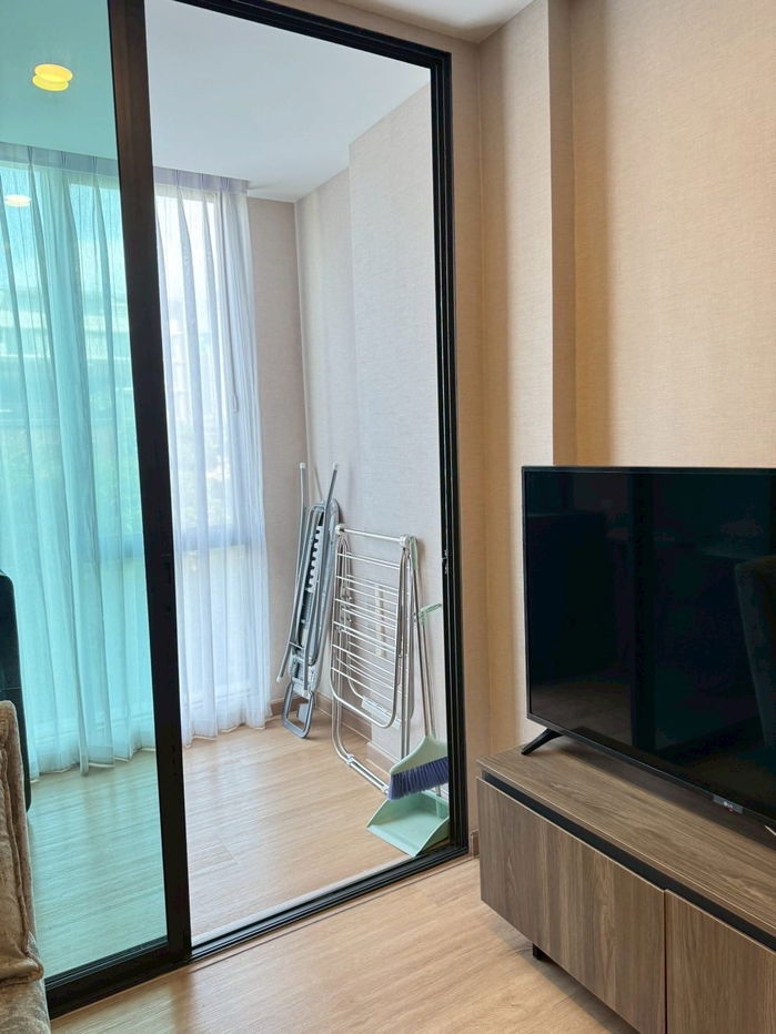 picture Urgent Rent!! Great Price! Beautifully Decorated Room at Lloyd Soonvijai-Thonglor - 9/19
