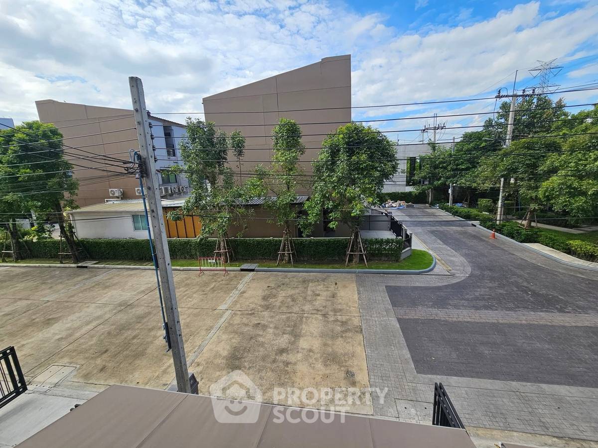 รูป ทาวน์เฮาท์ 3-ห้องนอน ที่ บ้านกลางเมือง พระราม 9-กรุงเทพกรีฑา ใกล้ ท่าอากาศยานสุวรรณภูมิ (ID 2264834) - รูปที่ 12/14