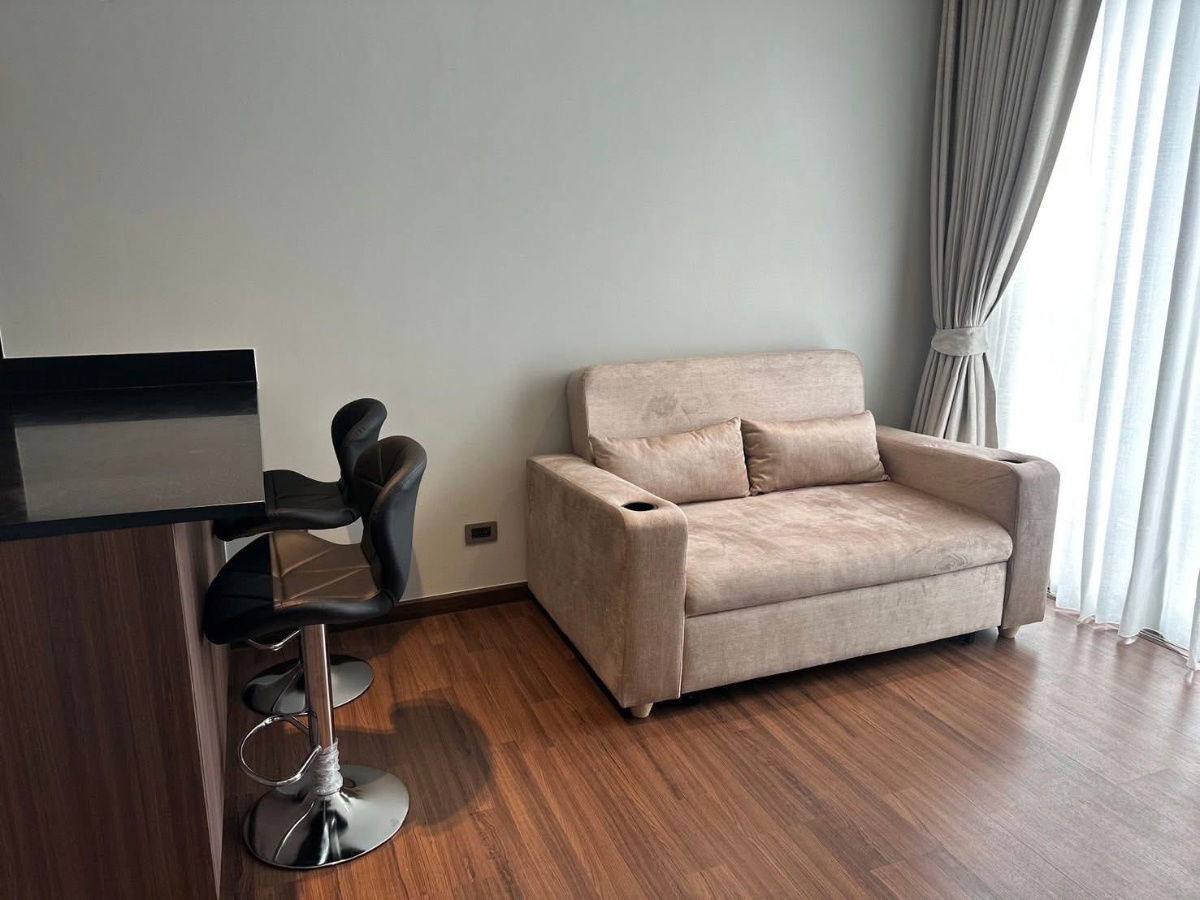 picture Urgent Rent!! Great Price! Beautifully Decorated Unit at U Charoen Residence Town in Town - 3/13