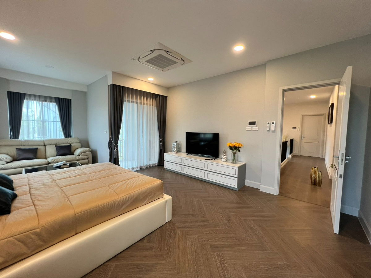 picture For rent: Nantawan Rama 9 project. Fulfill your luxurious life...with superior elegance and privacy in every dimension. Line ID: @951qfbfi - 30/34