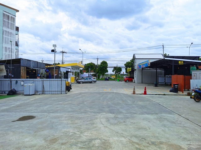 รูป กลีบหมู ร้านค้า หทัยราษฎร์ Fashion Island The Promenade ให้เช่า ที่ดินเปล่า ถมแล้ว 400 ตรม. พร้อมที่จอดรถ นิมิตรใหม่ - รูปที่ 1/8