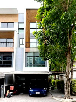 ขายทาวน์โฮม : LTHC13038 – Townhouse for Sale (ทาวน์เฮาส์ขาย) ARDEN RAMA 3 (อาร์เด้น พระราม 3) Size 200 sqm. 3 Bed 4 Bath ONLY 18MB