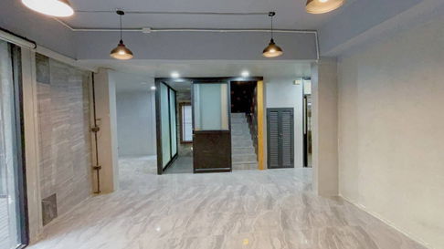 For rent: Noble Tara Town in Town, home in the heart of the city...fulfilling all the conveniences and privacy of your life. Line ID: @951qfbfi