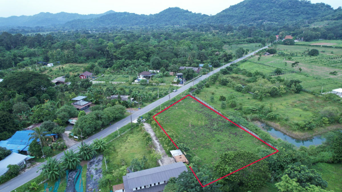 รูป ขายที่ดิน 2 ไร่ ติดถนนหลวง ตำบลเขาพระ หน้ากว้าง 50 เมตร วิวเขาชัด สวยบรรยากาศดี - รูปที่ 7/37