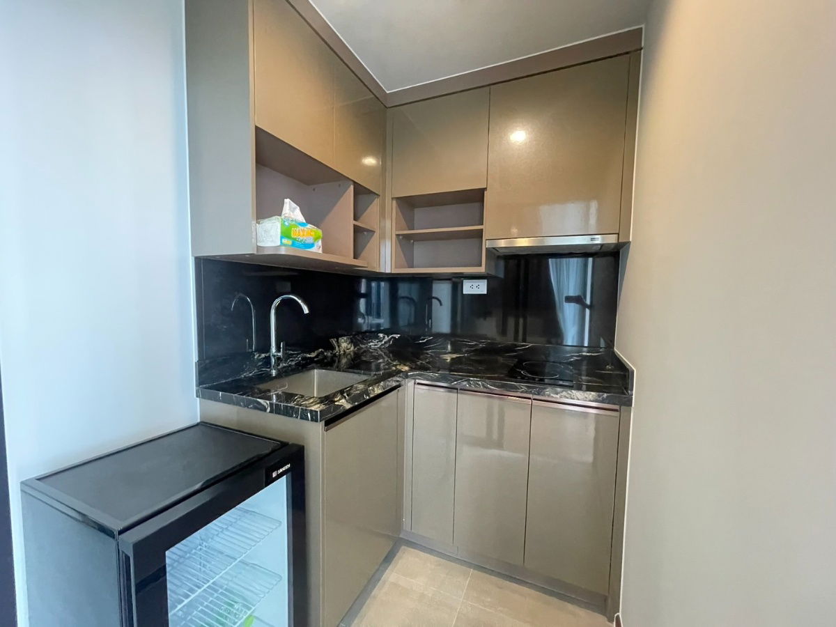 picture For Sell ​​IDEO Q sukhumvit 36 1 Bedplus, corner room, curved glass, river view, only 10.3 MB with furniture. - 8/22