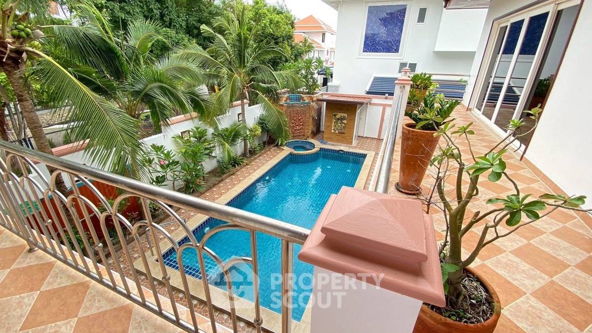 รูป วิลล่า 5-ห้องนอน ใกล้ เมืองพัทยา (ID 2265856) - รูปที่ 2/17