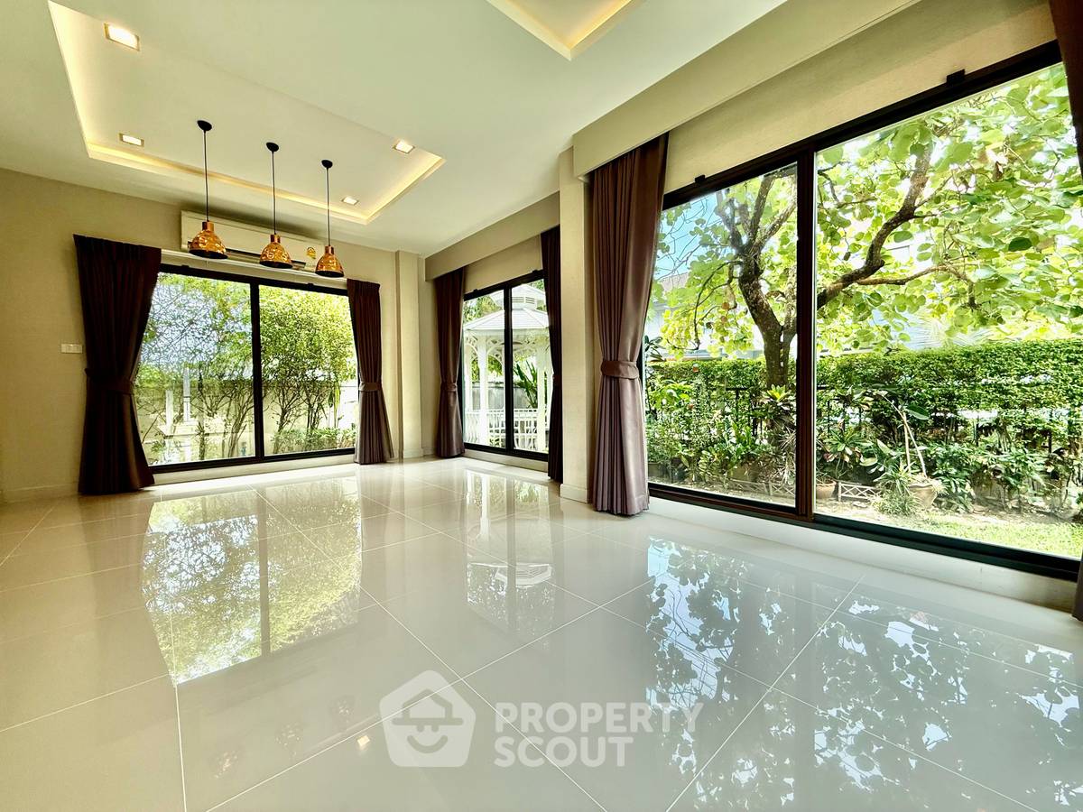 picture 4-BR House at Venue Rama 5 in Mueang Nonthaburi (ID 2099512) - 16/20