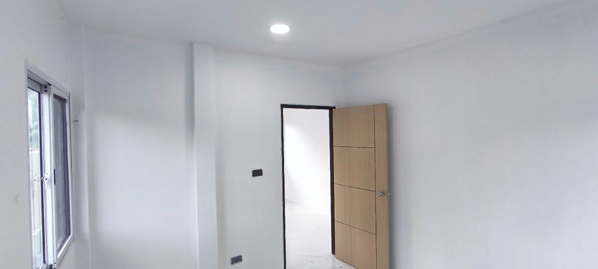 picture Parichat Klong 4 (Land and house) - 10/18
