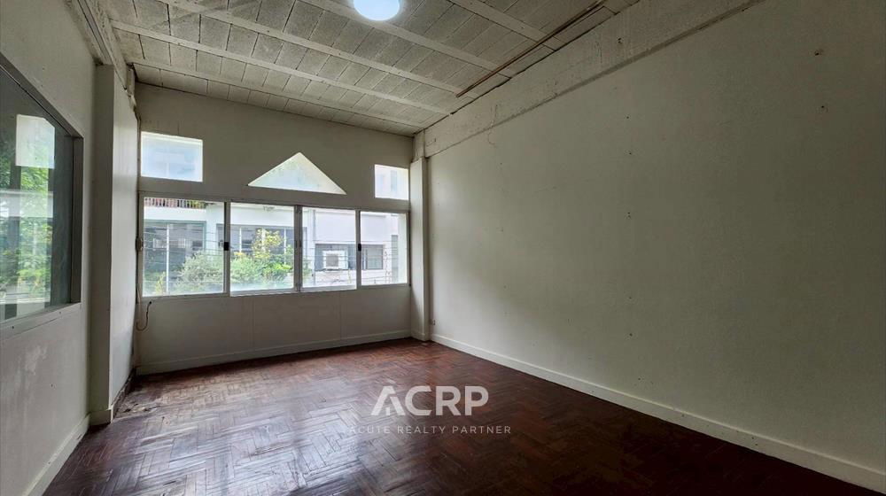 picture Townhouse for sales sukhumvit49 close to Thonglor Ref no.00160062 - 11/16