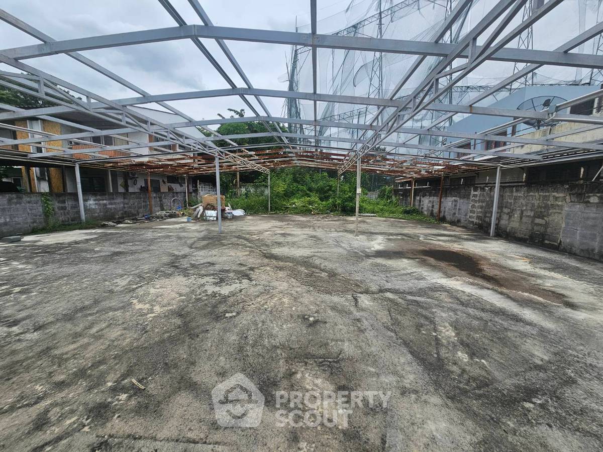 รูป ที่ดินสำหรับปล่อยขาย 348 ตารางเมตร แถว ใน จรเข้บัว (ID 2262357) - รูปที่ 5/7