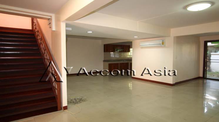 picture 🔼🔽 AccomA 📩  2 BR House in Khlong Ton Nuea (1718226) - 2/9