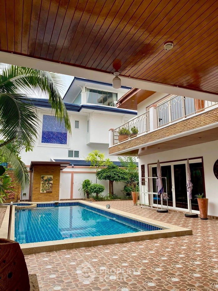 รูป วิลล่า 5-ห้องนอน ใกล้ เมืองพัทยา (ID 2265856) - รูปที่ 1/17