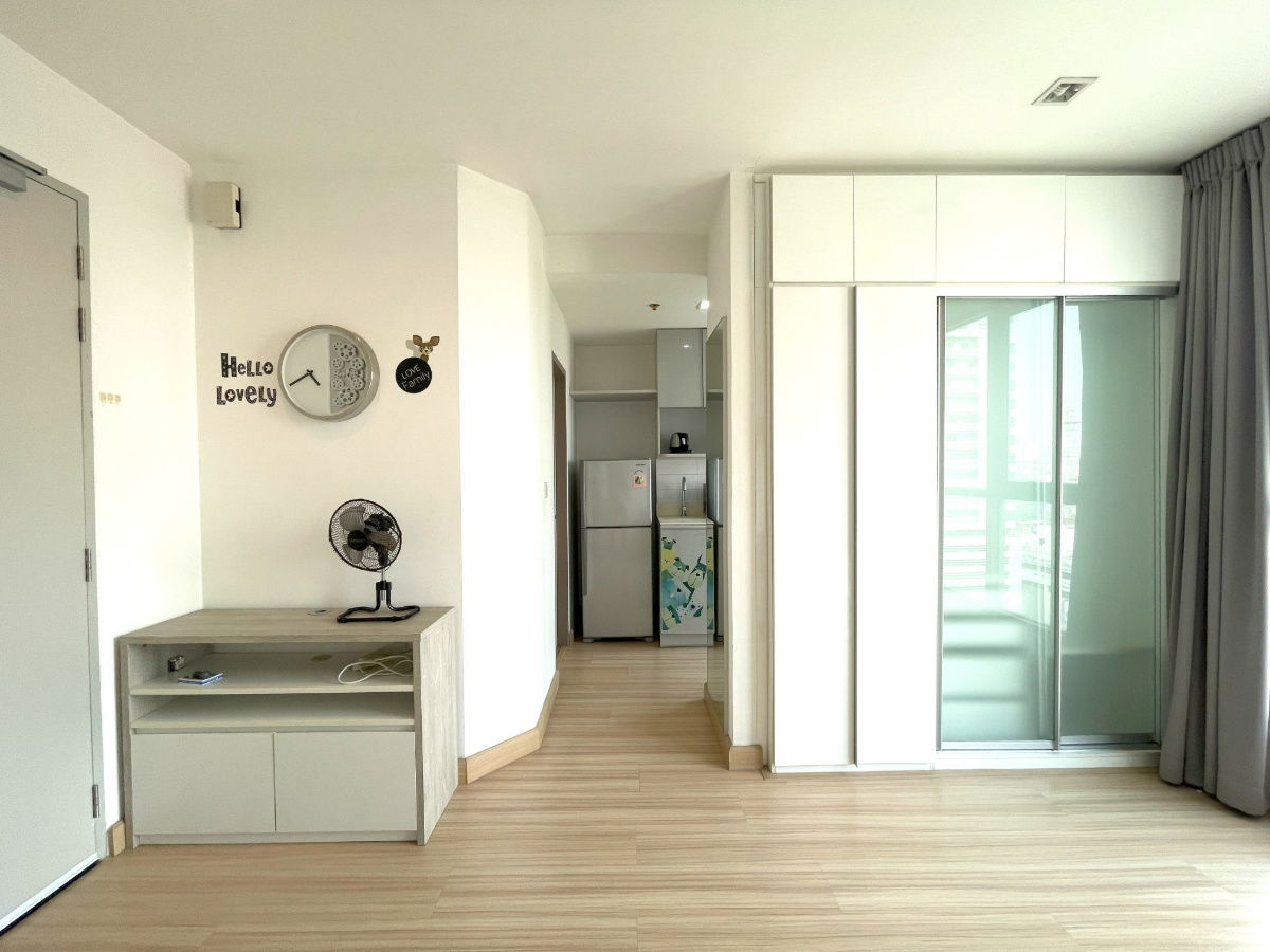 รูป [ให้เช่า] IDEO Mobi Phaya Thai (ไอดีโอ โมบิ พญาไท) 180ม BTS พญาไท วิวสนามฟุตบอล โรงเรียนสันติราษฎร์ ชั้น14 เฟอร์ครบ พร้อมอยู่ - รูปที่ 4/8