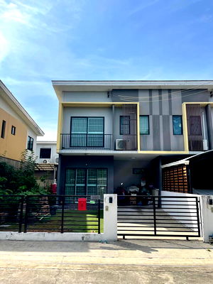 ทาวน์โฮม ม.นอร์ทกรุงเทพ วิทยาเขตสะพานใหม่ : ขายทาวน์โฮมหมู่บ้านเดอะคอนเนค28 วัชรพล-เพิ่มสินสายไหม
