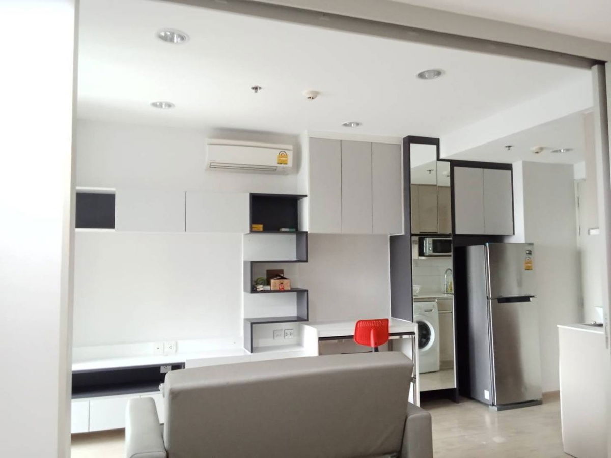 รูป Ideo Q Ratchathewi【𝐒𝐄𝐋𝐋 & 𝐑𝐄𝐍𝐓】🔥ห้องโปร่งกว้าง โทนขาวสะอาดตา ตกแต่งโมเดิร์น เฟอร์ครบ🔥  ติดต่อไลน์ไอดี: @hacondo - รูปที่ 4/5