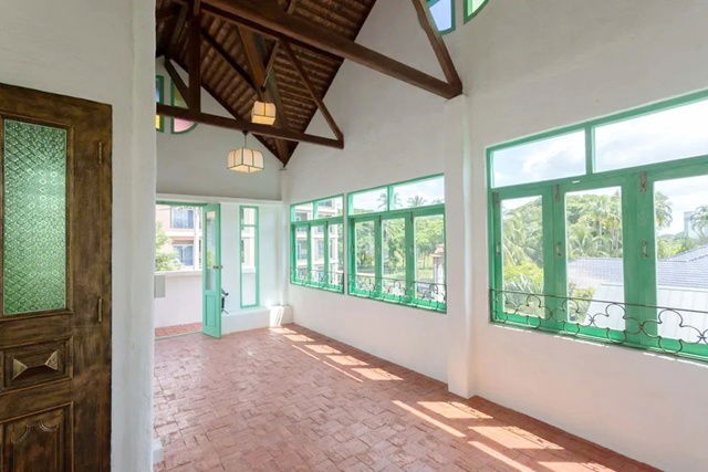 picture newly built old English style Lotus Chiang Mai Ruamchok 900 m. For rent 3-story detached house - 5/8