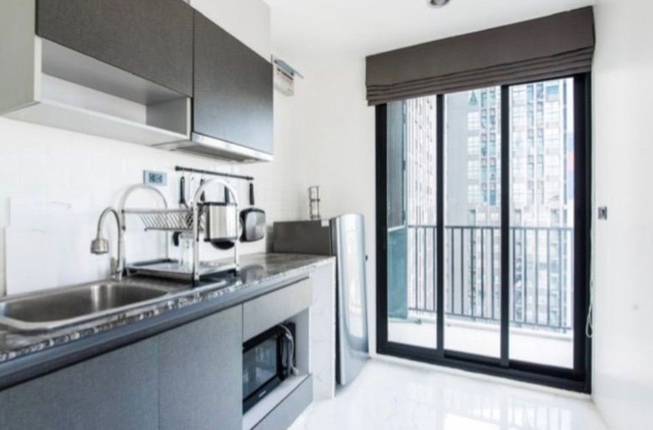 picture For rent: The Base Rama 9 - Ramkhamhaeng, 17th floor - 12/13